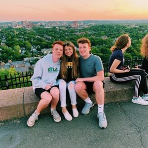 Meet your Posher, Taylor